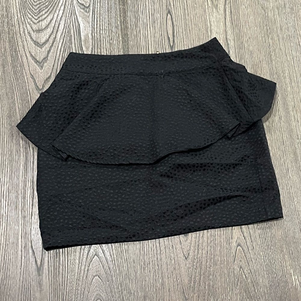 Silence + Noise Skirt Peplum Tiered Ruffled Mini Textured Back Zip Black Size 2